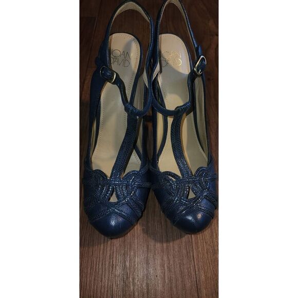 Joan & David Darieth Heels - Picture 6 of 8
